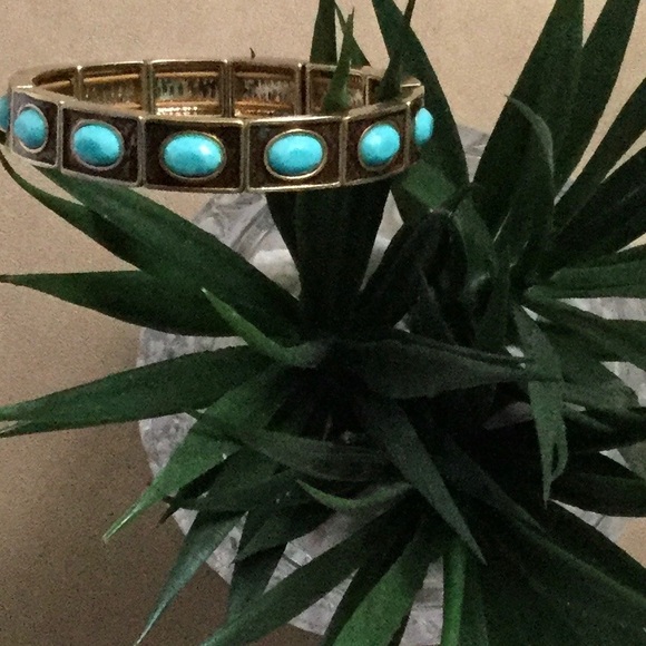 Lia Sophia Bracelet new with out box - Picture 6 of 6